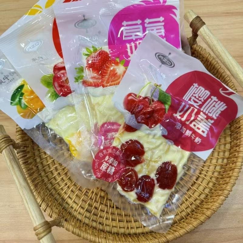乳中情 內蒙特產 四口味果粒大片奶蓋 鮮奶糕 櫻桃 草莓 芒果 蔓越莓 200克 千層奶皮子