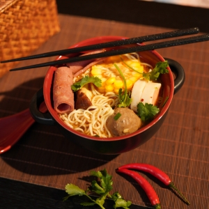 cute ramen bowl, ramen bowl with chopsticks and spoon, ramen accessories, bowl with chopsticks,