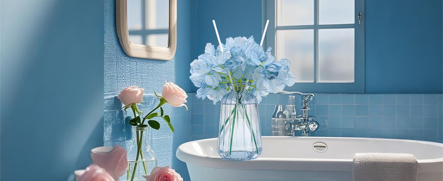 Luxurious bathroom decor