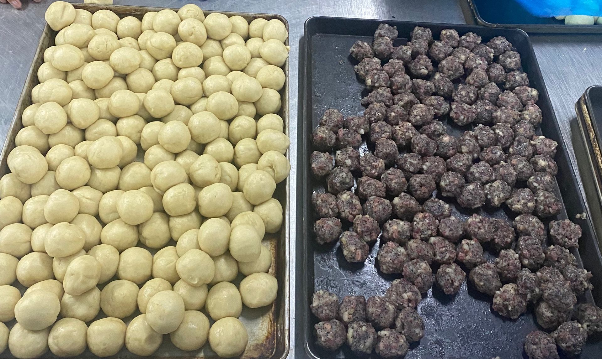 北美首款獨家【奢華黑松露火腿月餅禮盒】8枚 送禮佳選 附高級禮盒包裝