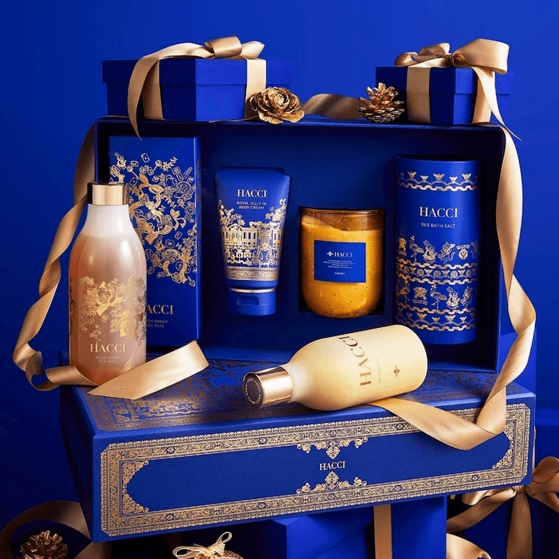 【日本直邮】 日本 花绮 圣诞限定礼盒 蜂蜜茉莉花香沐浴露身体乳浴盐 四件套装