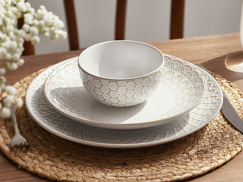 plates