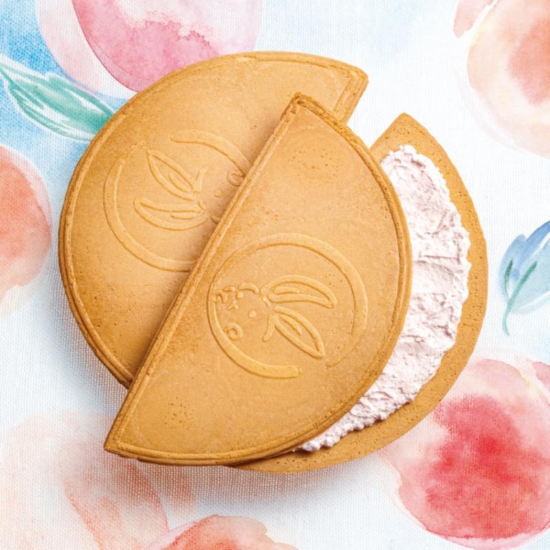 鎌倉五郎本店 鎌倉白桃半月 5枚入 - Weee!