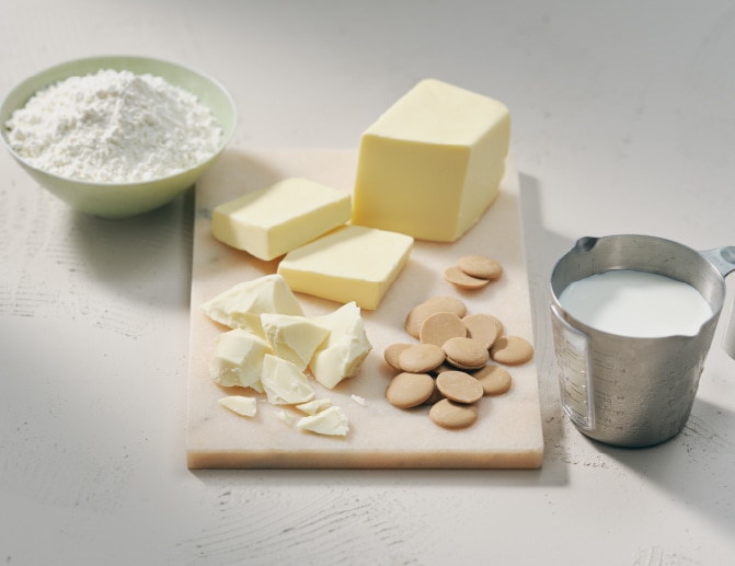 〈チューリップローズ〉の魅力が楽しめる