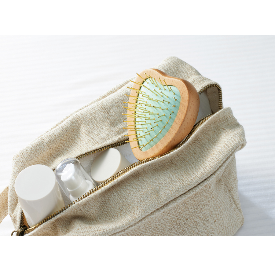 【Livraison directe du Japon】 REFA Japon peigne de massage du cuir chevelu haut de gamme, portable, manche en bois naturel, soin confortable, peigne en forme de cœur, 1 pièce