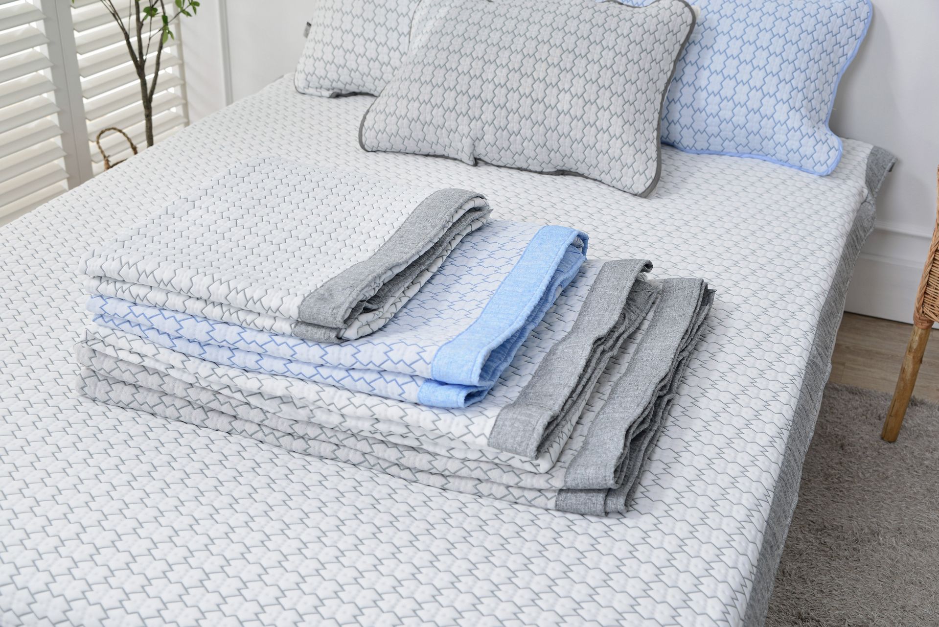 Lightweight & breathable