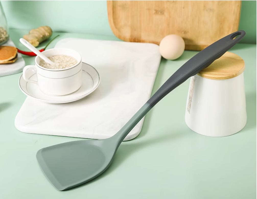 双枪 胡桃木铲子无漆硅胶炒菜铲耐高温菜铲绿色硅胶锅铲36*10cm