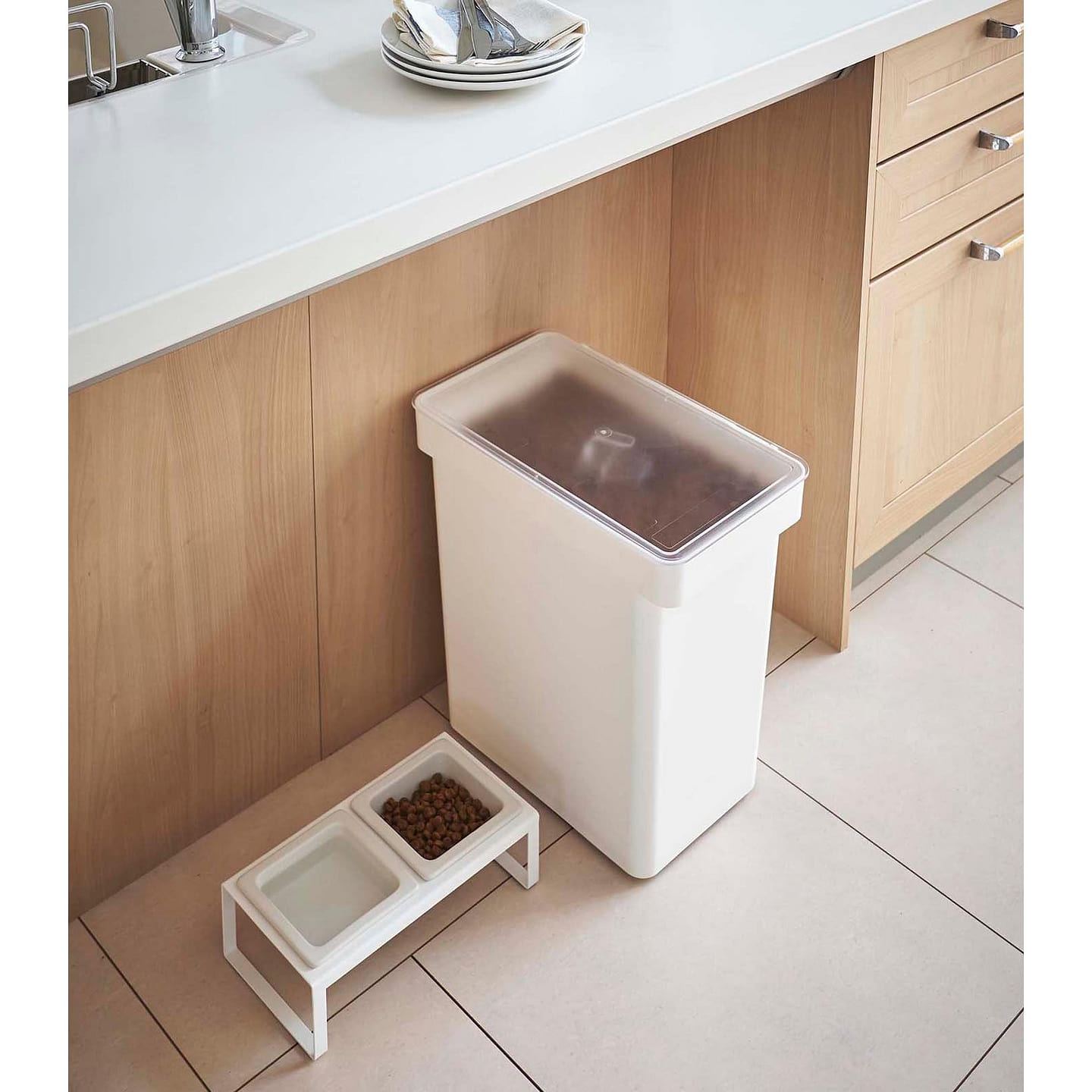 Rolling Airtight Pet Food Container (25 lbs) White 1 each
