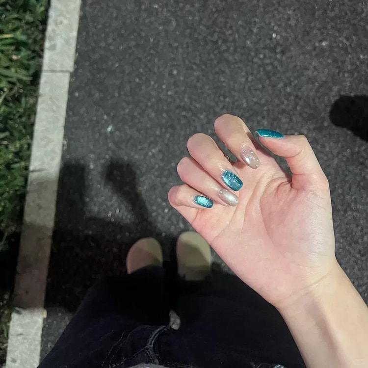 Blue Glass Bead Cat Eye Press-On Nails-M Size 1 count