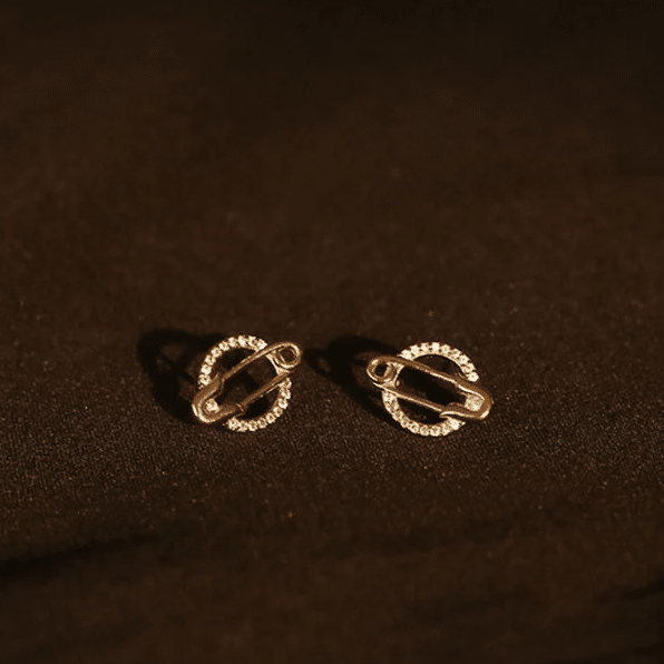 18K Gold Cubic Zirconia Planet Design Stud Earrings 1 count