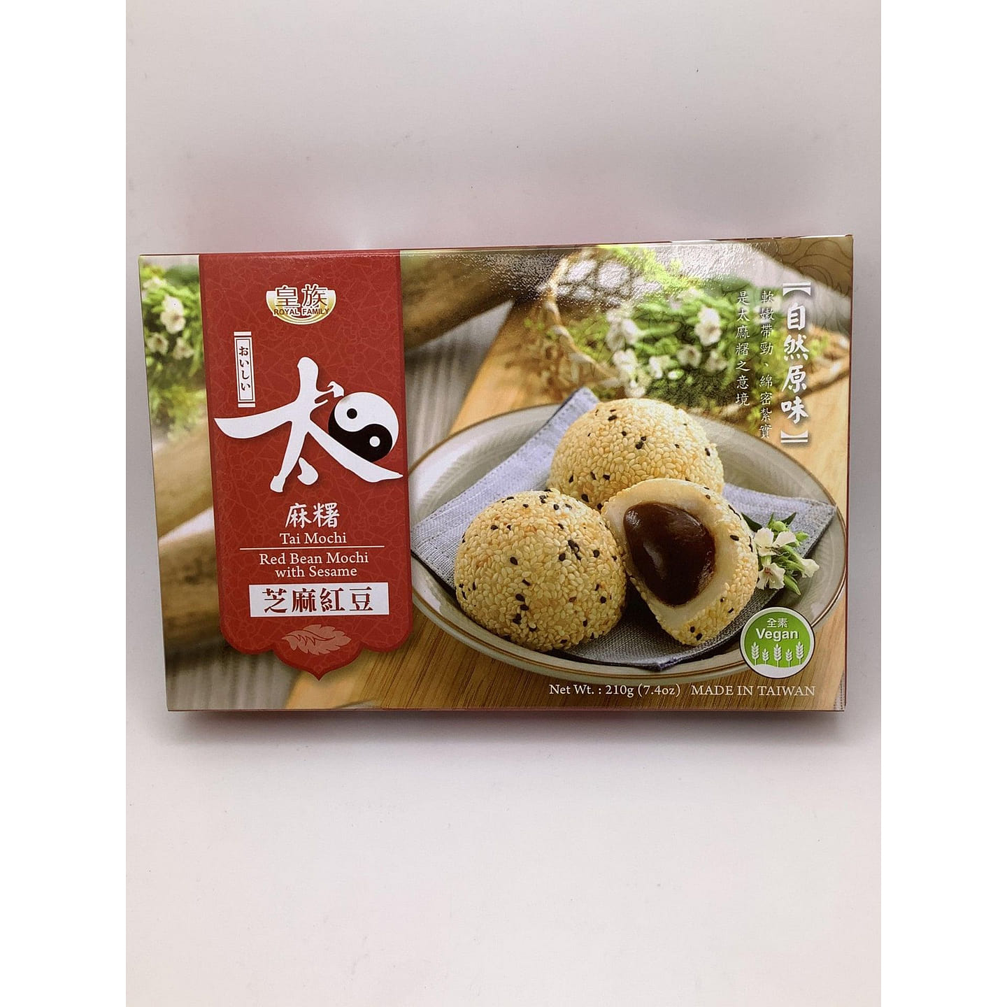 Royal Family Tai Red Bean Mochi w/Sesame 210g 1 ส่วน