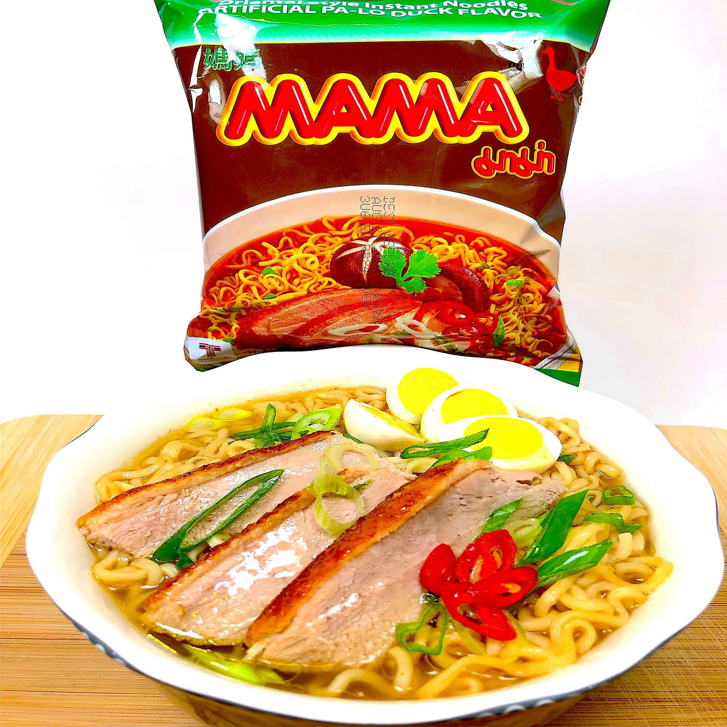 DELICIOUS DUCK INSTANT NOODLES FROM THAILAND 55 g