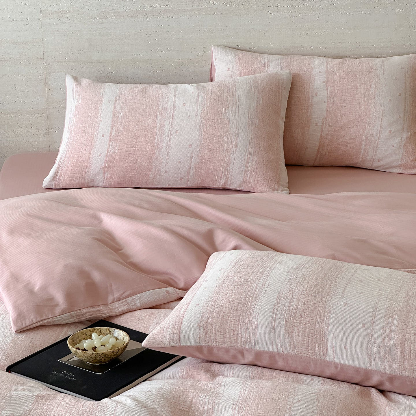Serene Weave Bedding Set(Fitted) Petal Rose-Queen 2000 g
