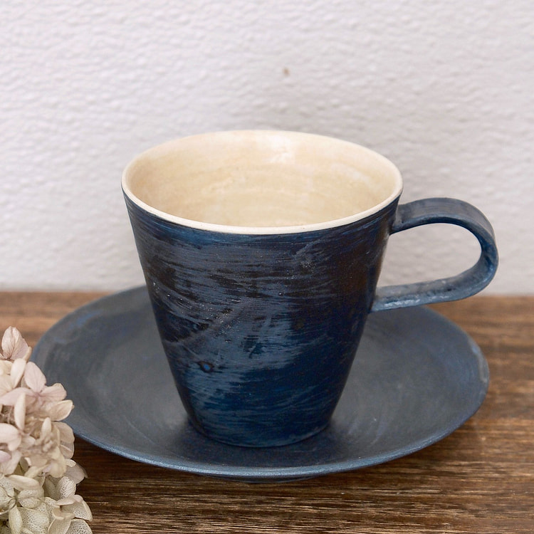 日本作家 杉田真紀 250毫升马克杯 - 黑色 1 毫升