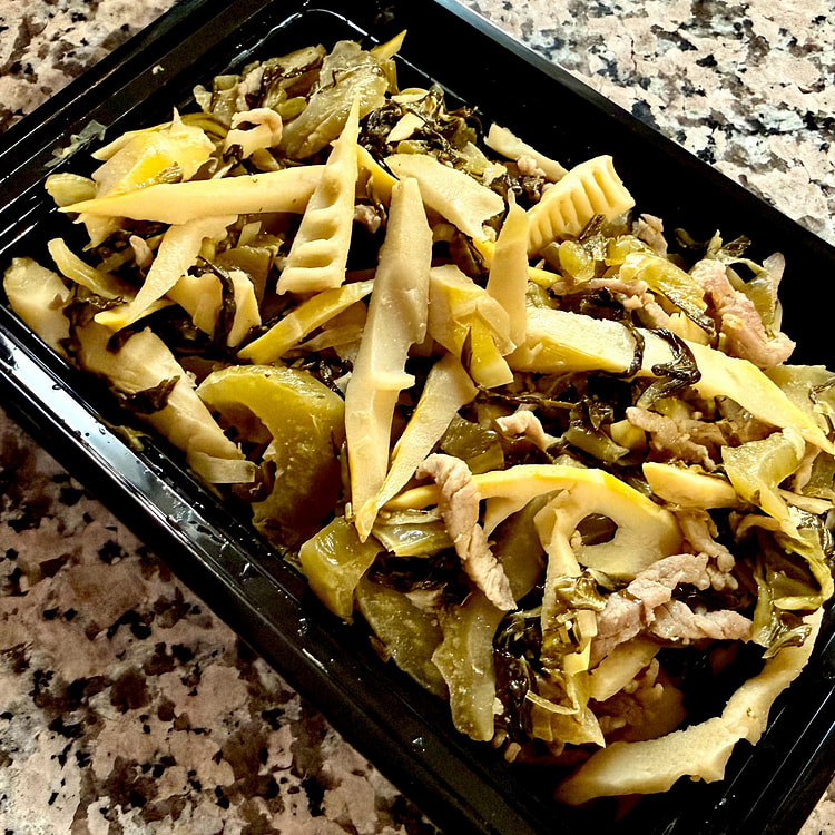 私家小坛  鲜笋肉丝酸菜 250 克