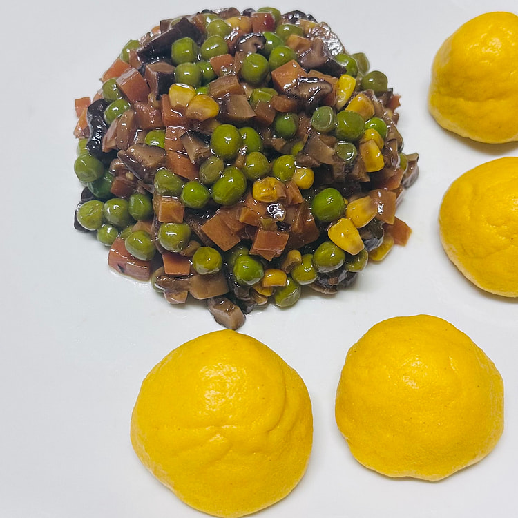 stir fried vegetables with corn bun