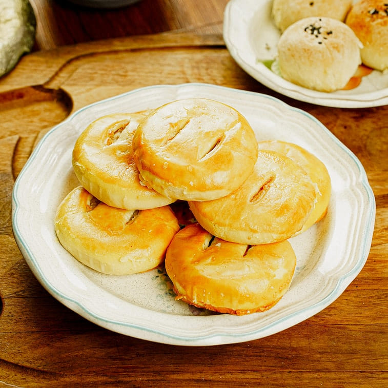 Lok Kam Kee Pastry Bread 370g 1 count