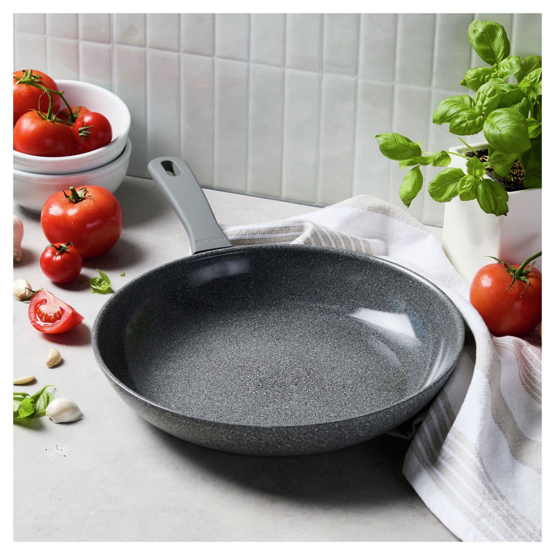 ZWILLING Parma Plus Nonstick Fry Pan 12-inch/Grey 1 each