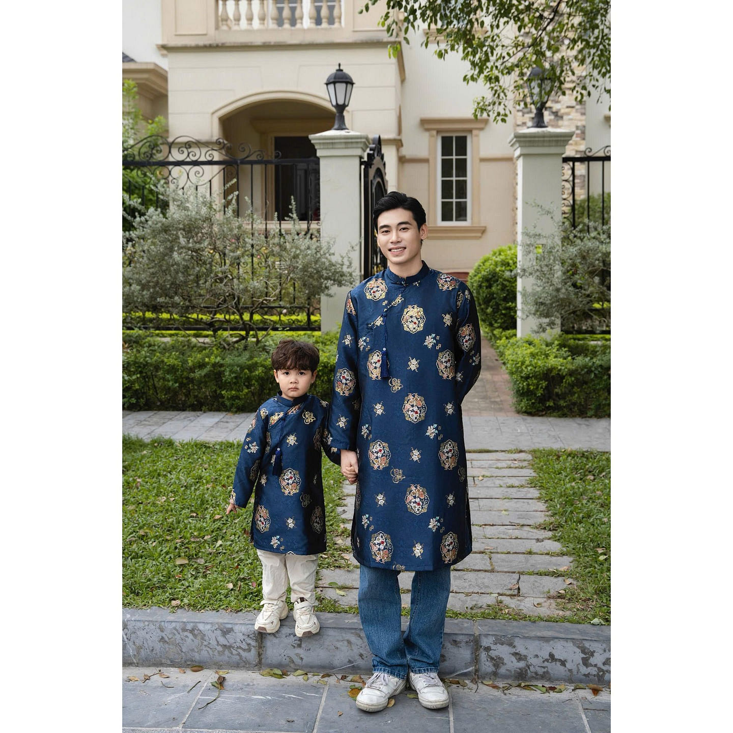 Cocolili Size XL B124 Silk Ao Dai Nam 1 each