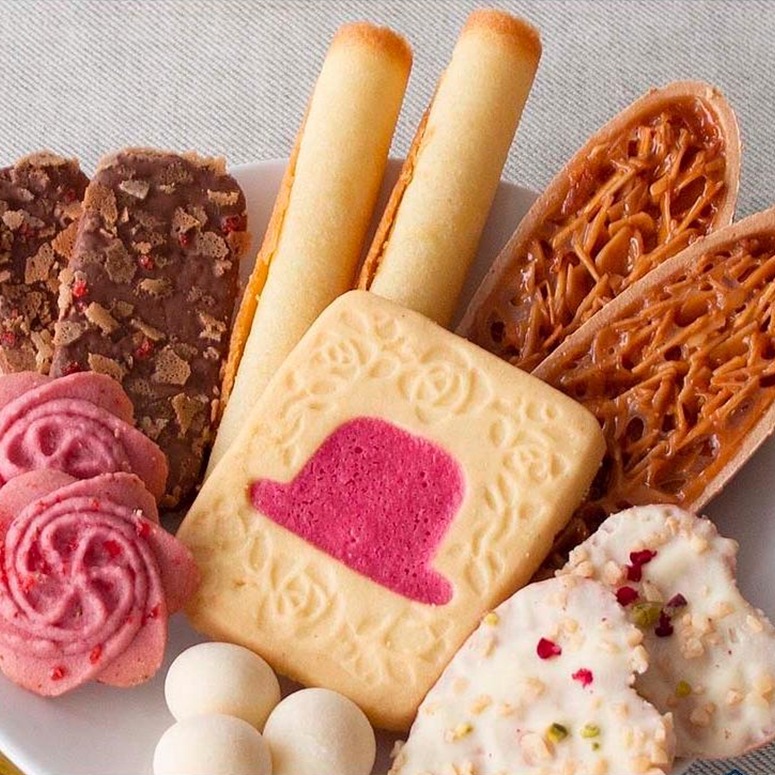 Get Akai Boushi Purple Cookie Assortment 17 pieces Delivered