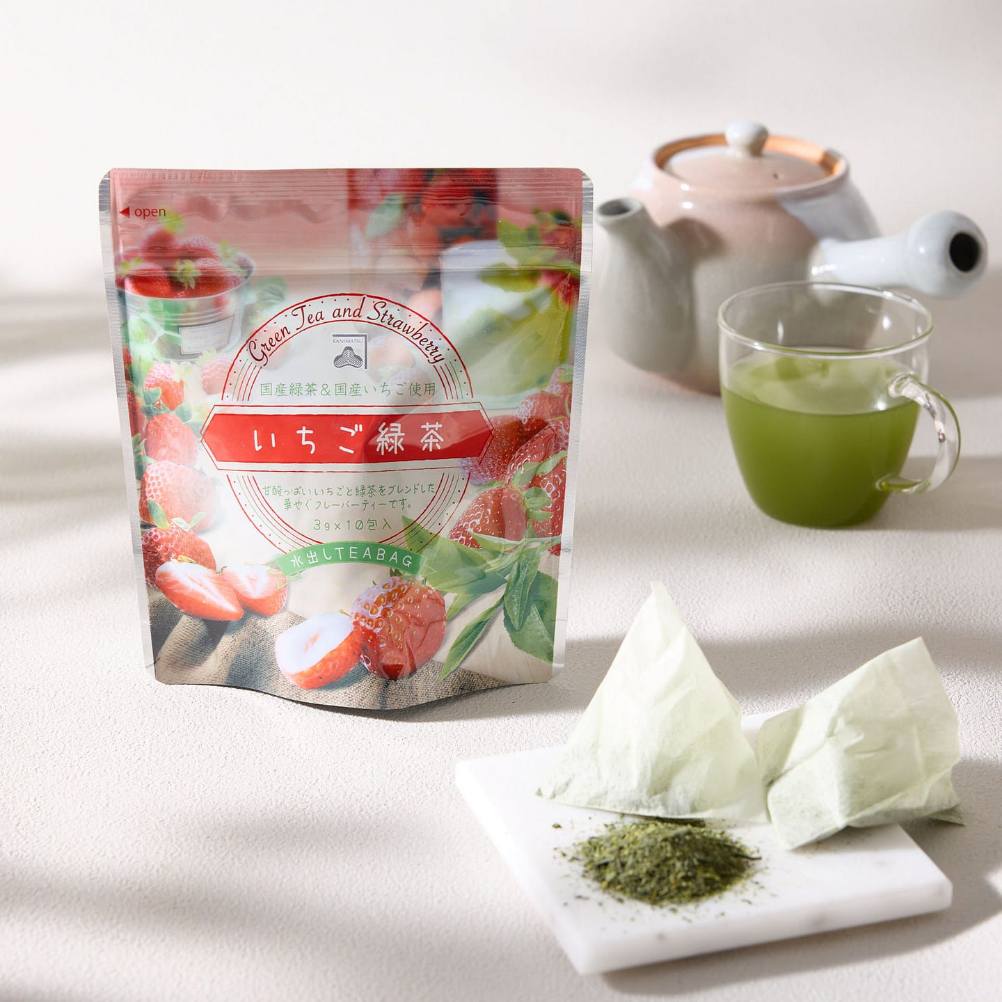 Strawberry Infused Green Tea (10 tea bags) 38 g
