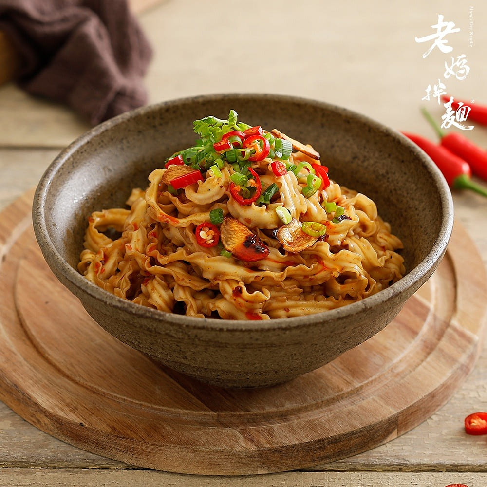 Mom’s Dry Noodle – Spicy Flavor 101g (4 packs) 1 each