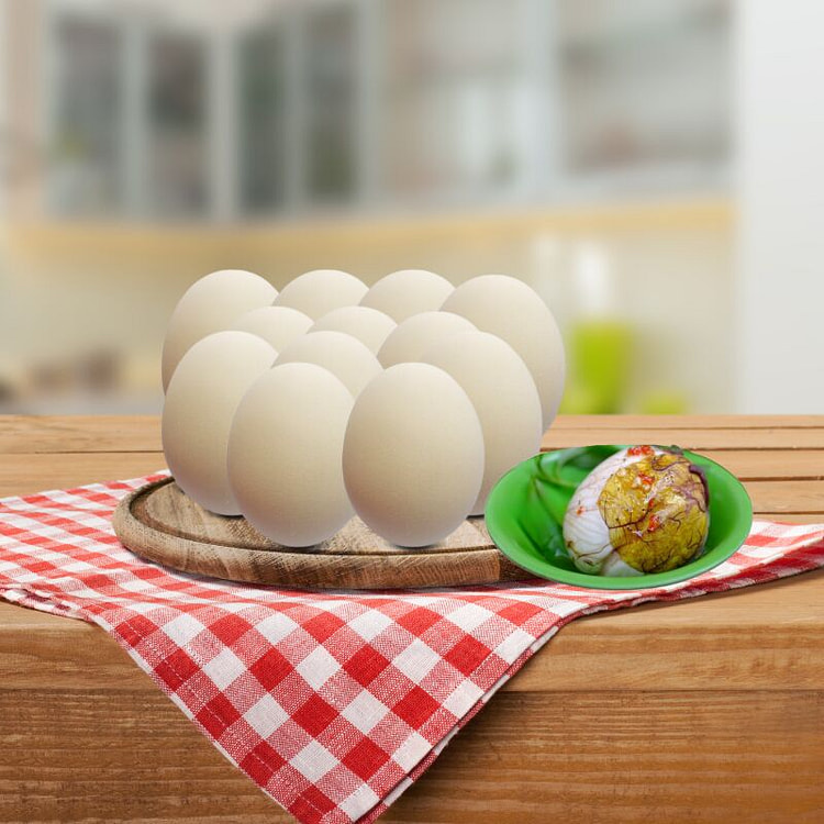 Fertilized Chicken Eggs (Balut Style) 12 eggs