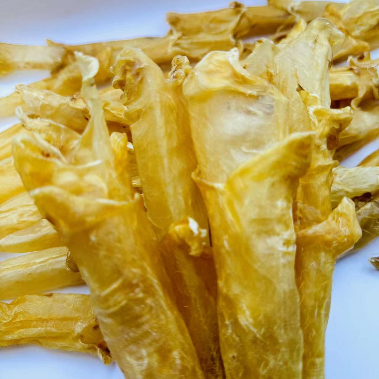 South American Fish Maw Tubes #55 (50-60 pcs/lb) 16 oz