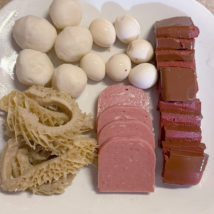 火锅一人食 荤菜拼盘 (熟) 300 克