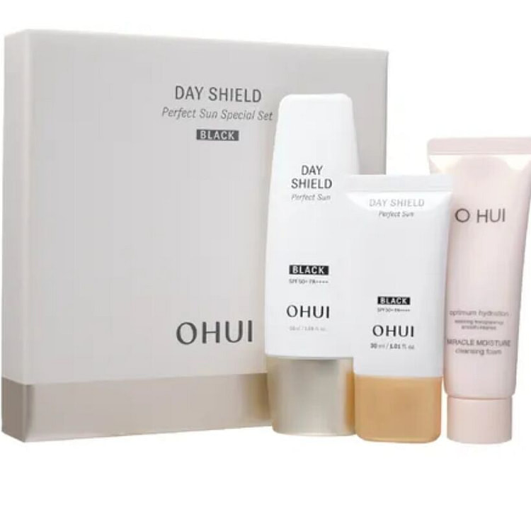 OHUI Day Shield 黑色完美防晒防紫外线保湿霜特别套装 4 件