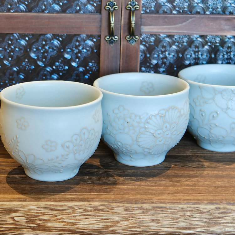 Artist Nazumi Taniguchi Flower Teacup