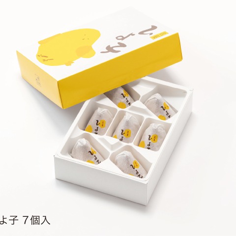 Get YOSHINODOU Famous Hiyoko Sweets Original Cake 7 pcs Delivered