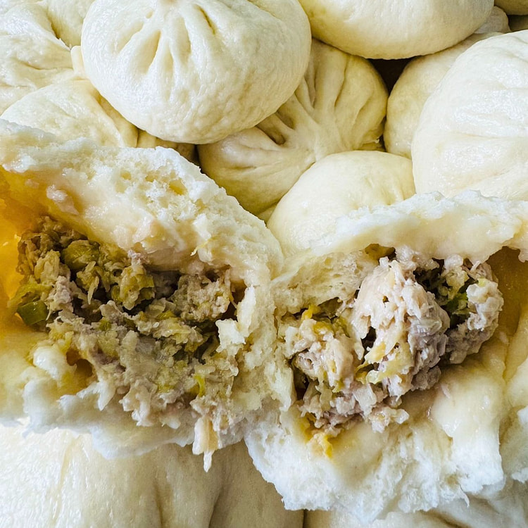 特大号酸菜猪肉包子 4个