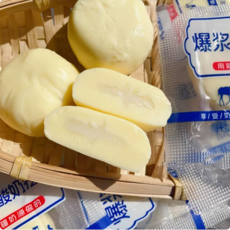 Bursting sandwich yogurt gnocchi sweet and sour milk flavor individually pa