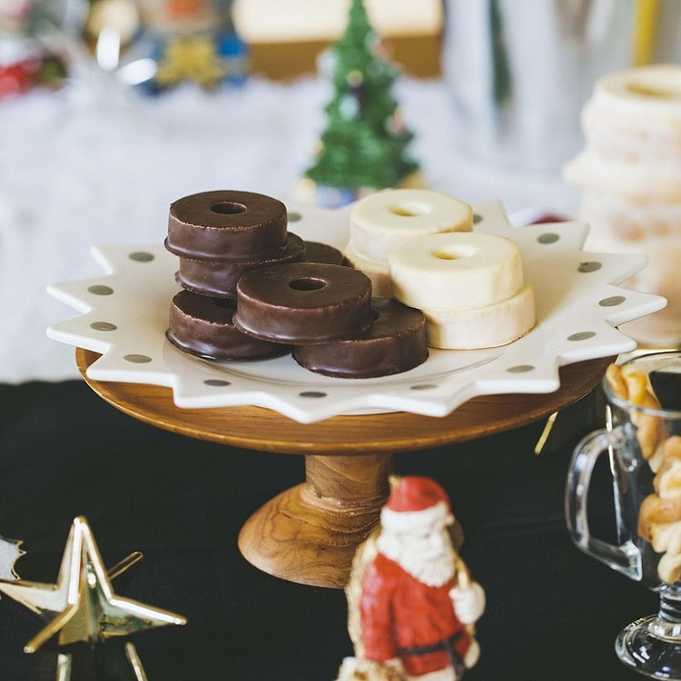 Japan Juchheim Christmas Kleiner Choco Baum (Small Chocolate Baumkuchen) 8 