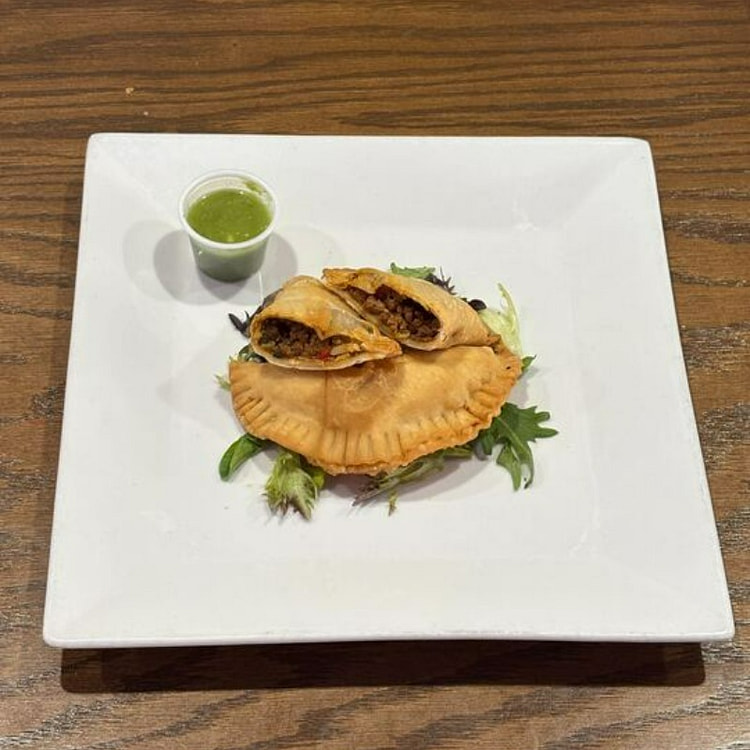 墨西哥猪肉菠萝炸饺子 (2个)