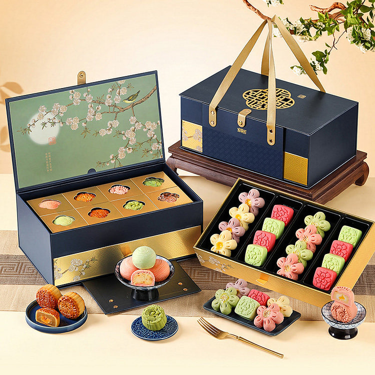 Luxury 26-Piece Assorted Mooncake Gift Box 1036 g