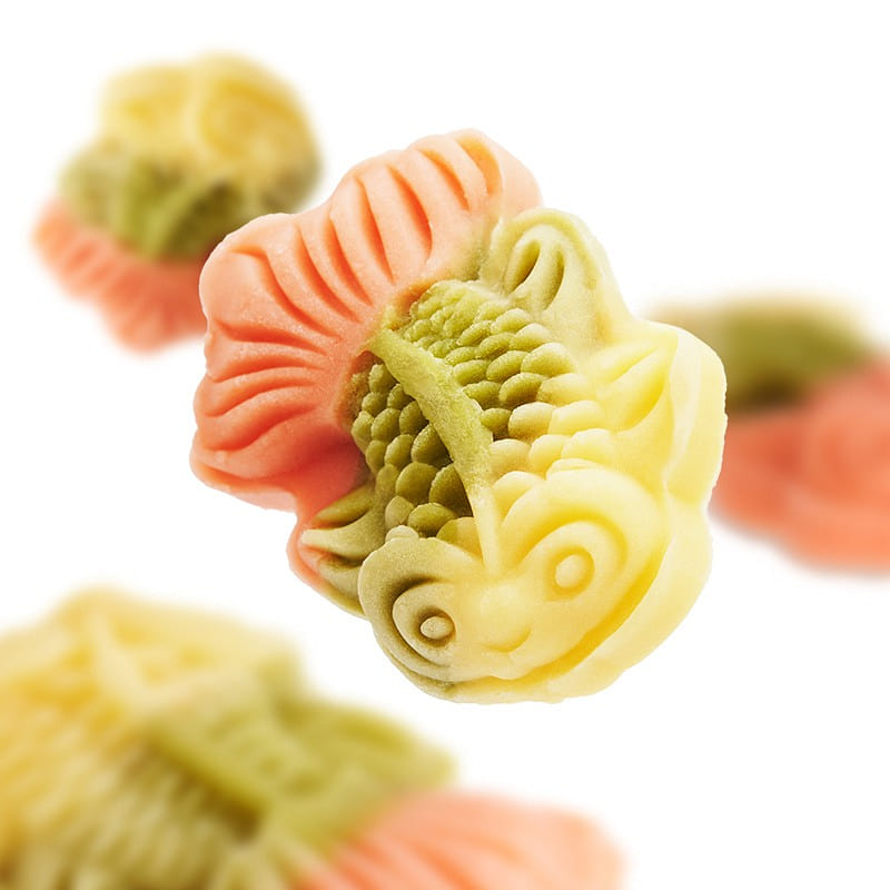 8 pieces Mr. Yang koi Mung Bean cake 238 g