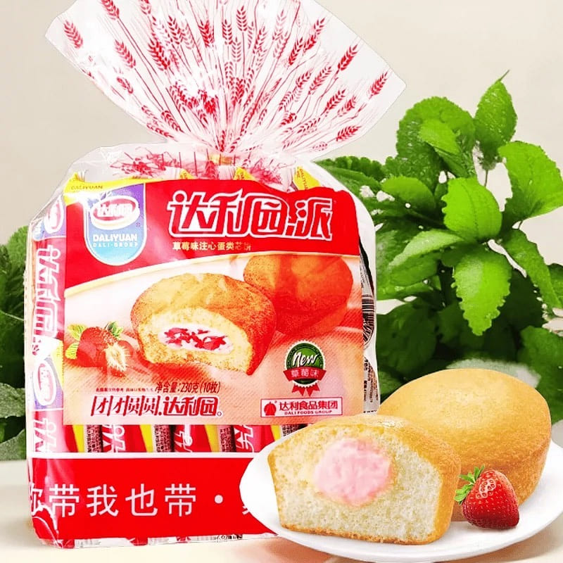 Strawberry flavored filled cake 230 g