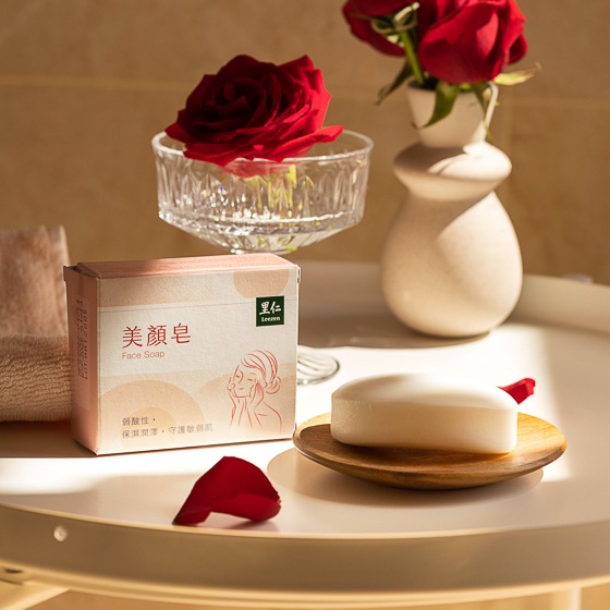 Taiwan Leezen Face Soap 1 ส่วน