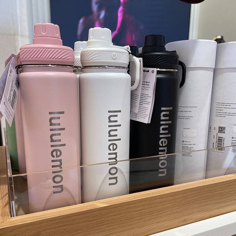 Lululemon Back To Life Water Bottle Sport 24Oz 710ml Insulated