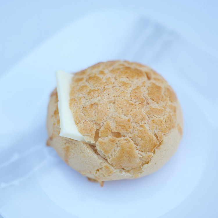 Cheese Pineapple Bun 75 g