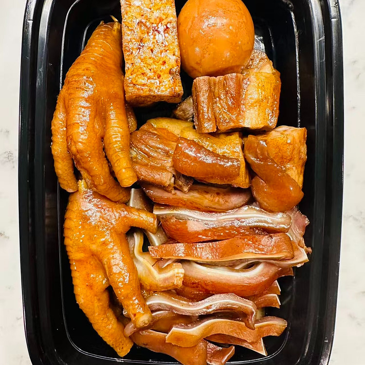 潮汕卤水五拼 卤鸡脚 油豆腐 卤猪尾 猪耳朵 卤蛋 400 克