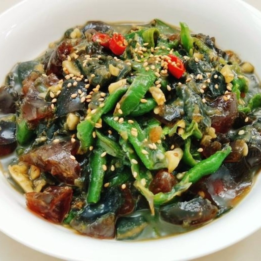 Mashed Hunan Green Chilies with Century Egg 400g 1 each