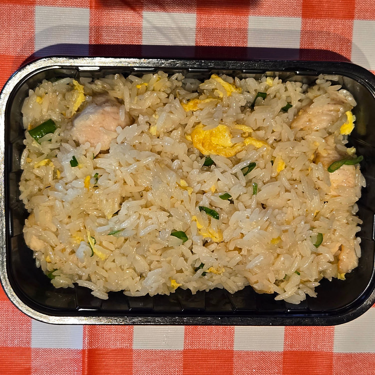 鸡肉炒饭 420-450g 1 份