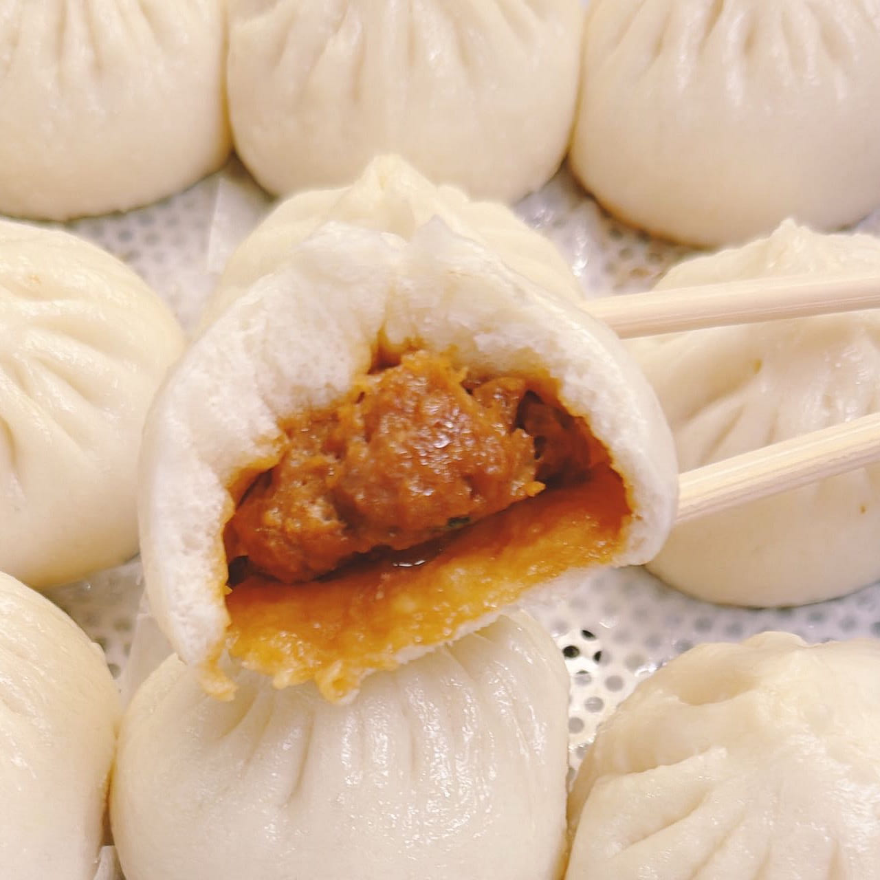 Hand-Made Pork and Green Onion Bao 6pcs 1 each
