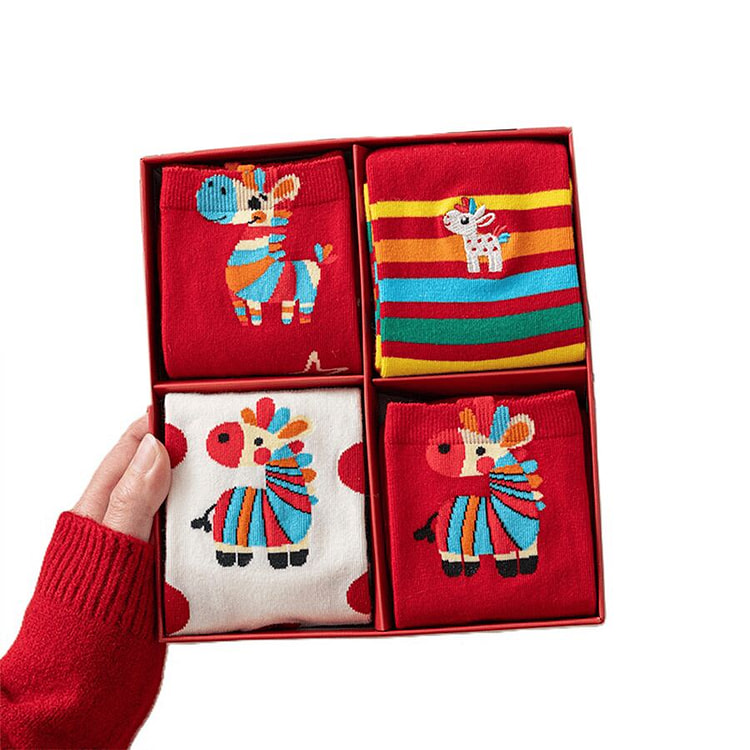 LUCKY - Rainbow Horse New Year's Socks, 4 Pairs 1 box