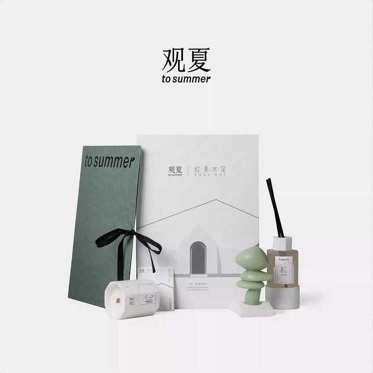 TO SUMMER* Song Art Museum Scented Candle Gift Box 1 each