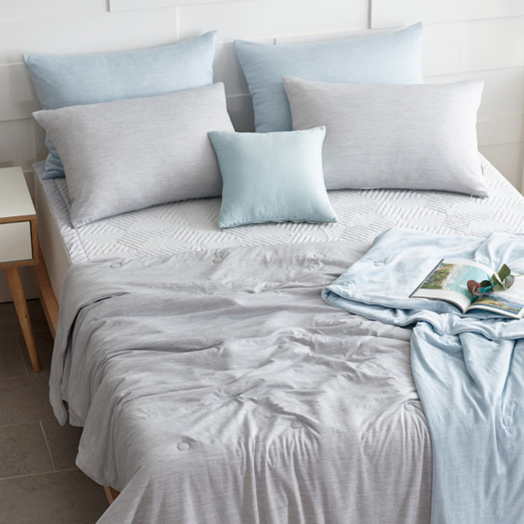 Freeze 2 Cooling Comforter Blue 63 x 82.7 in