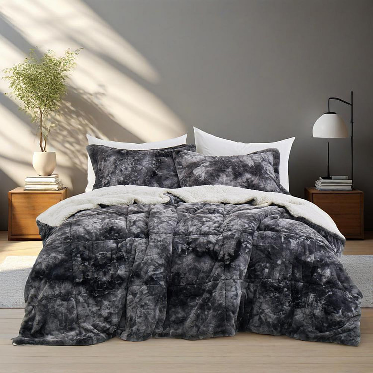 UNIKOME 3PC Winter Warm Blanket Fleece Antistatic Comforter Set Black King